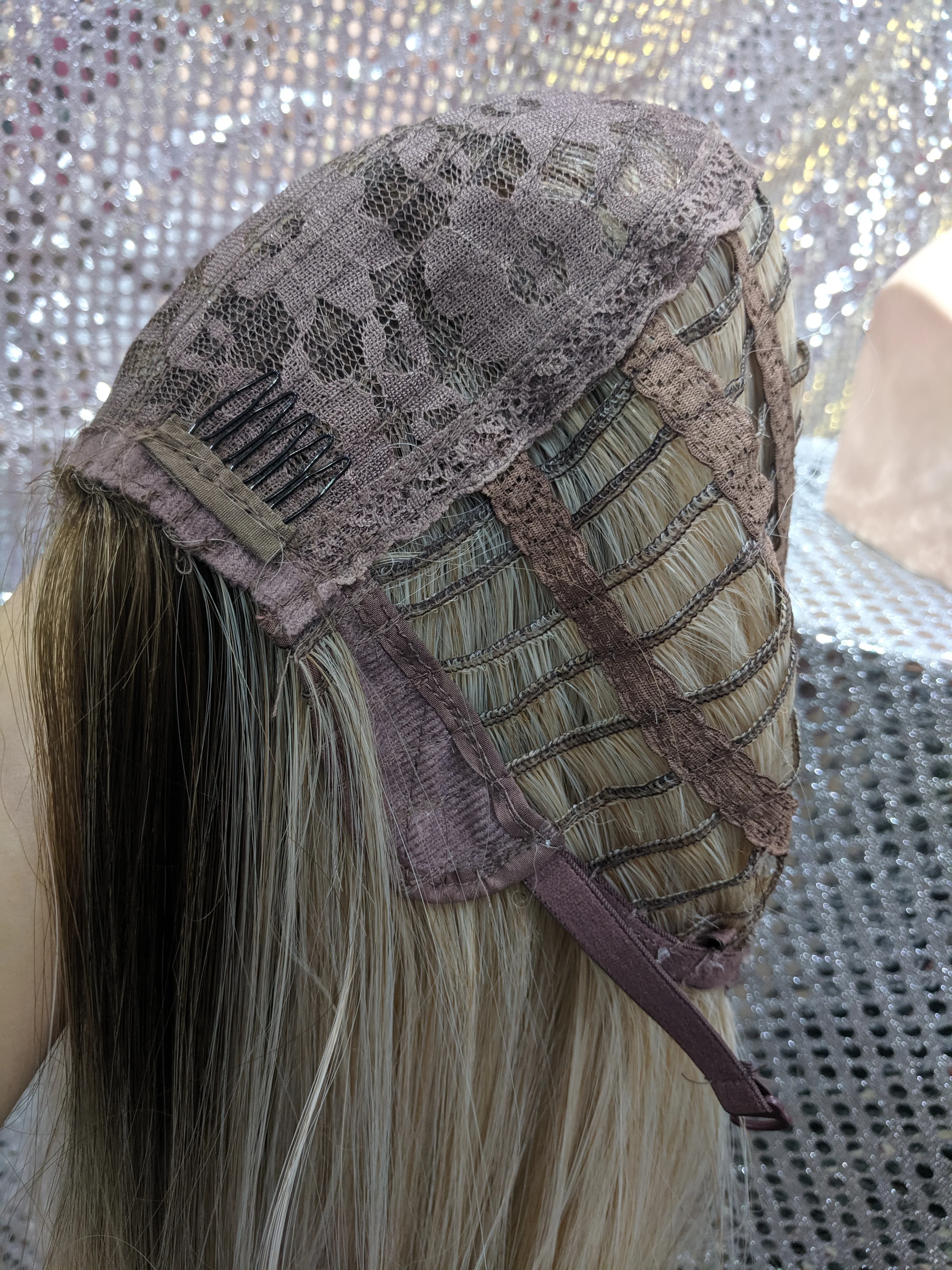 Blonde Ombre 26" Straight Heat Resistant Wig - Image 5