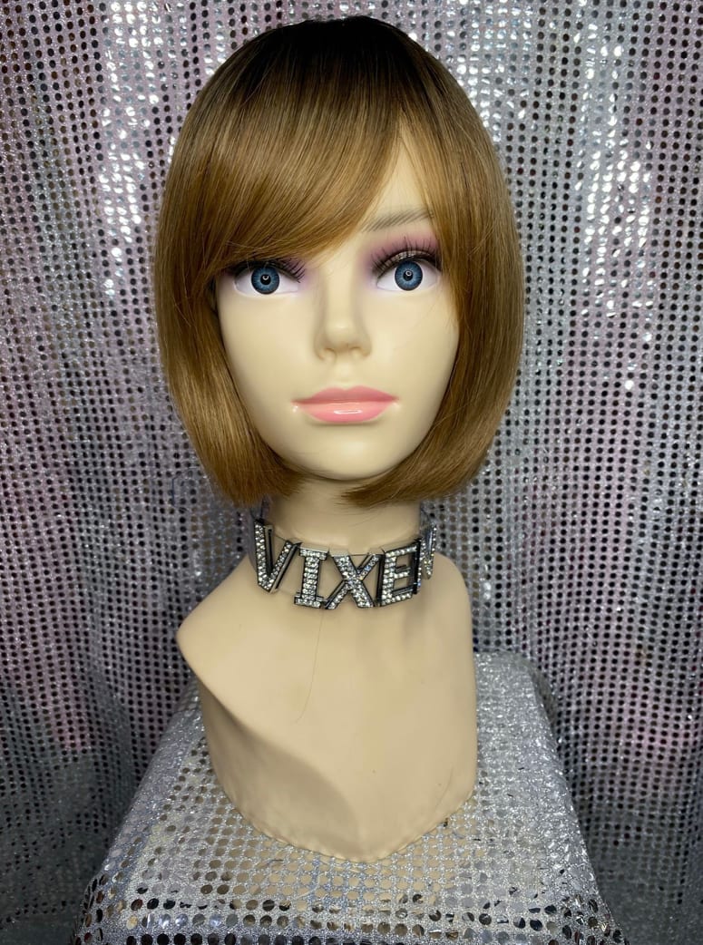 Natural Colour Straight Bob w/ Fringe - Image 4