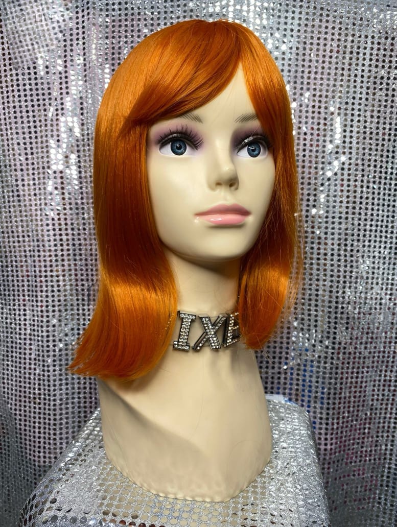 Natural Colour Straight Bob w/ Fringe - Image 6