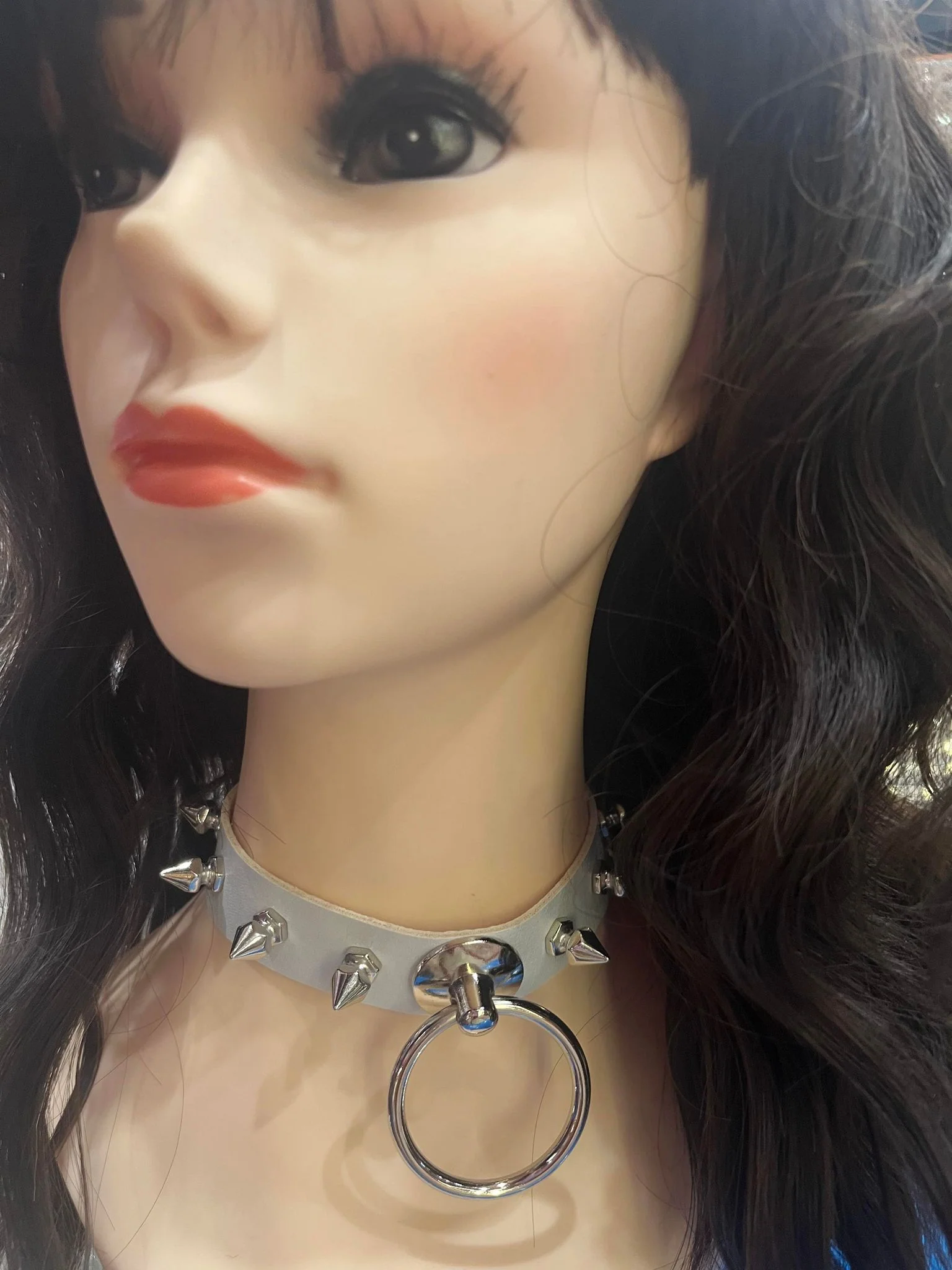 White Choker Styles - Image 5